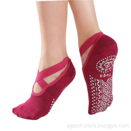 Non slip yoga ankle sock